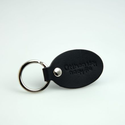 Ovális bőr kulcstartó