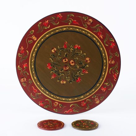 Festett fa tányér- és poháralátét szett