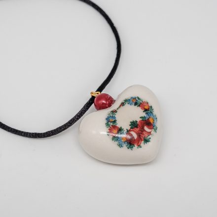 Porcelán szív medál